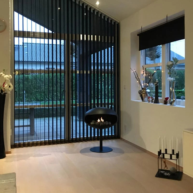 Cocoon Pedestal – černý s černou základnou