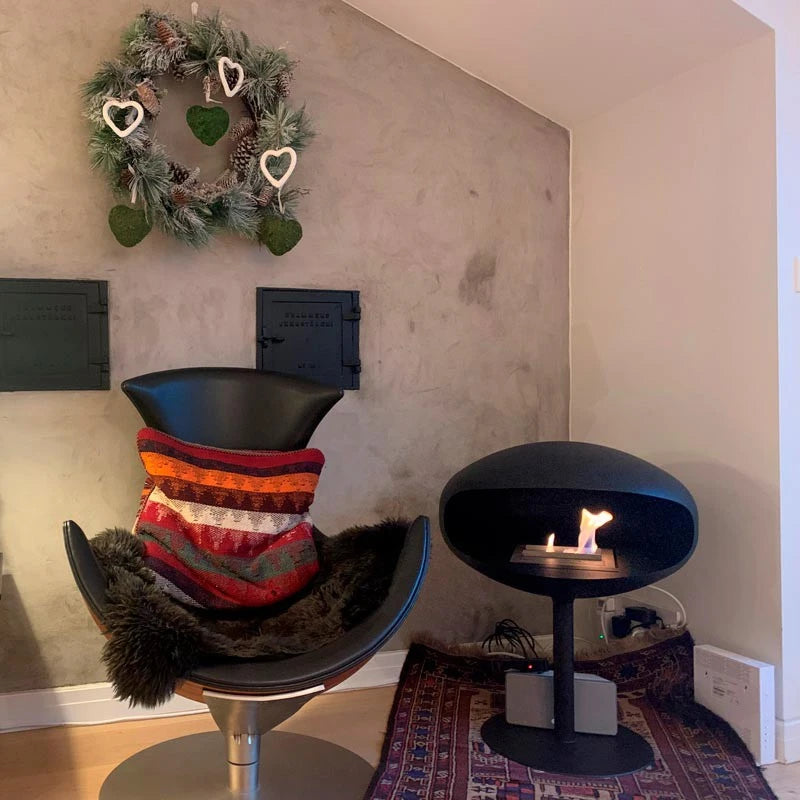 Cocoon Pedestal – černý s černou základnou