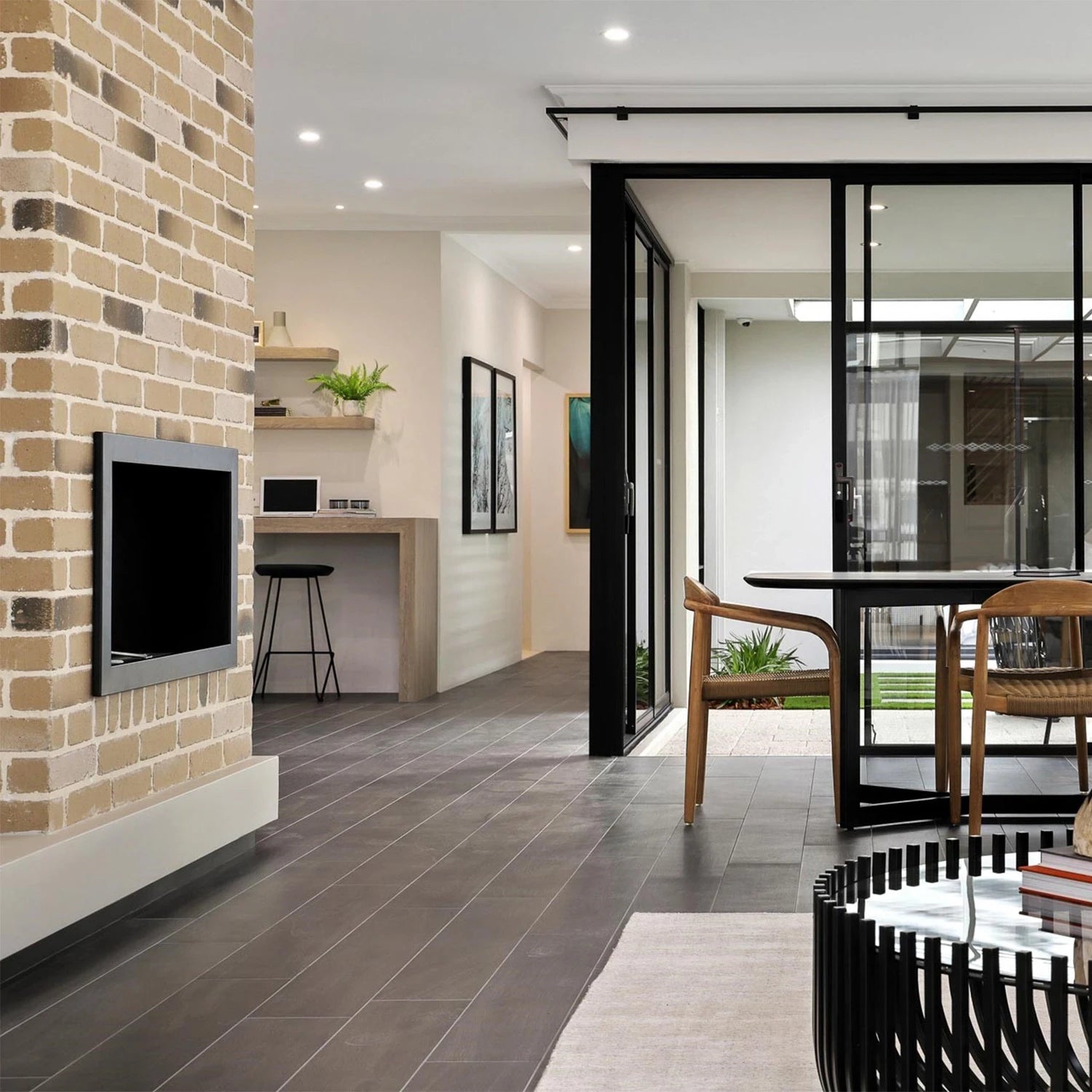 Icon Fires Slimline Firebox SFB1350 - černý