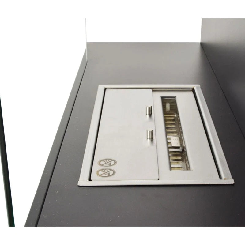 Bioethanol fireplace in stainless steel that can be freestanding or wall mounted.