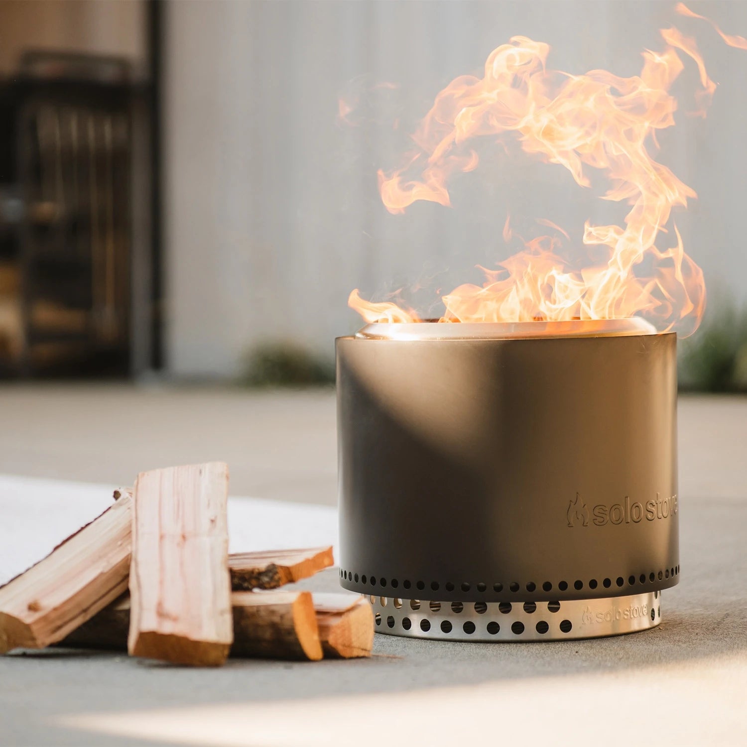 Bonfire + Stand 2.0 bezkouřové ohniště – popel